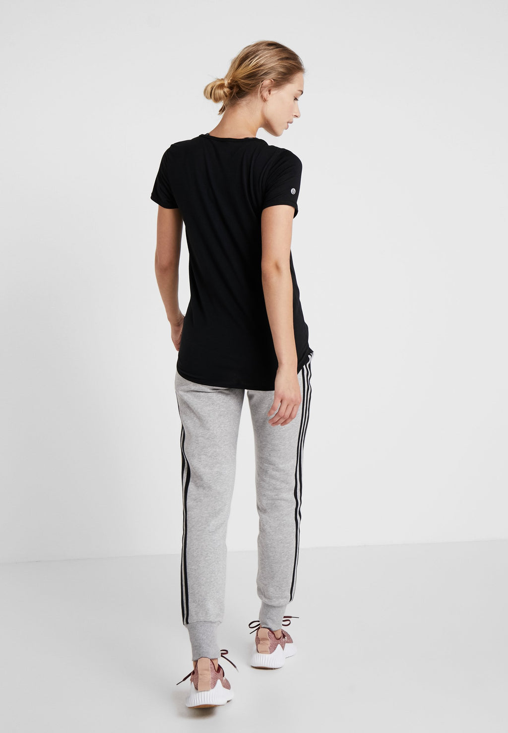 Cotton On Body MATERNITY GYM TEE