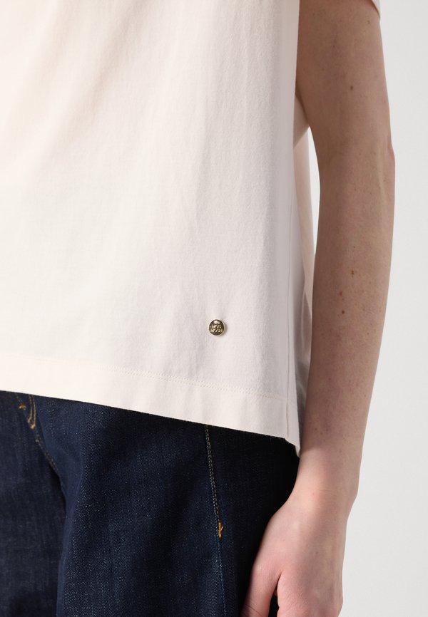 Mos Mosh TEE