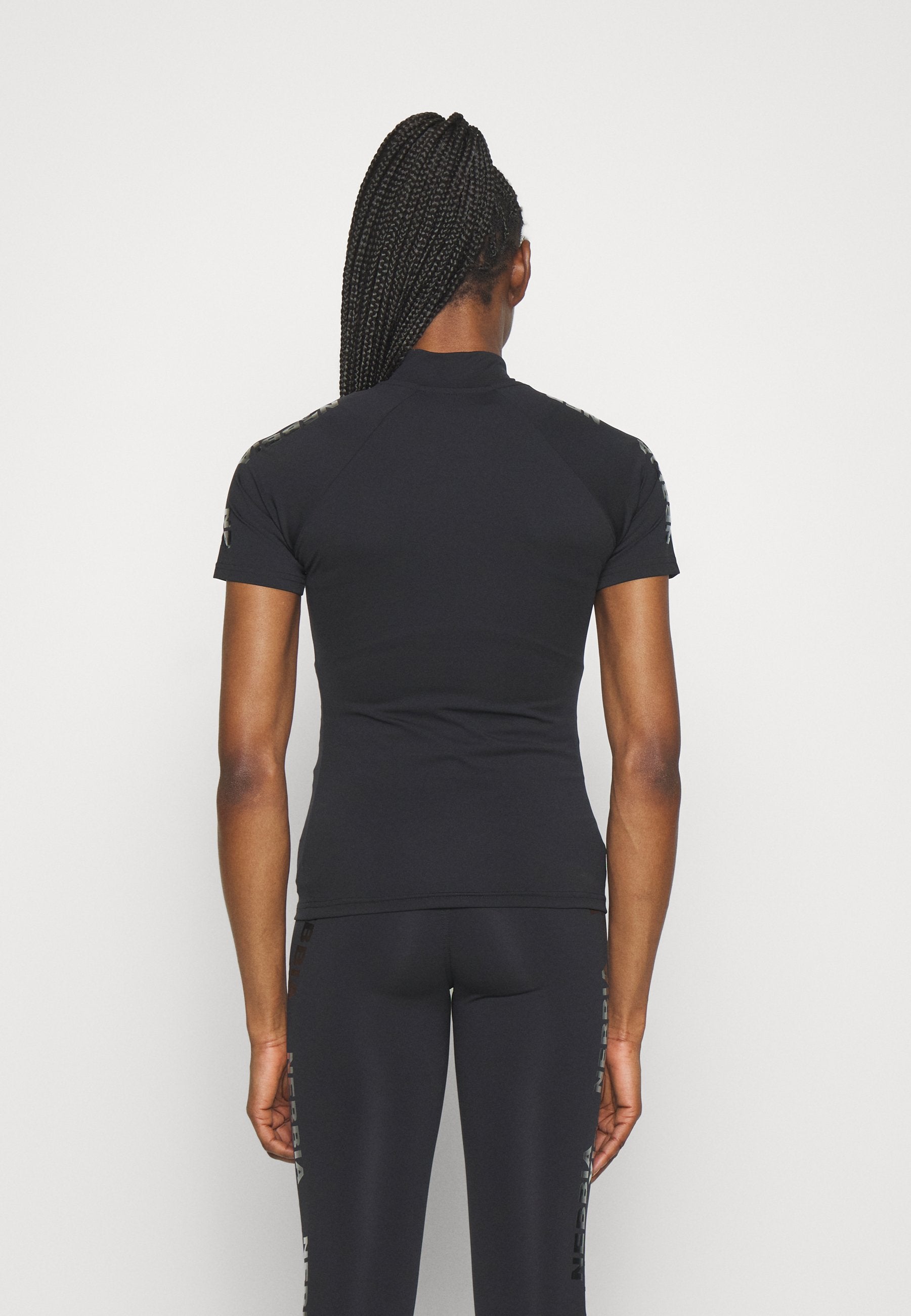Nebbia WOMEN COMPRESSION ZIPPER INTENSE ULTIMATE