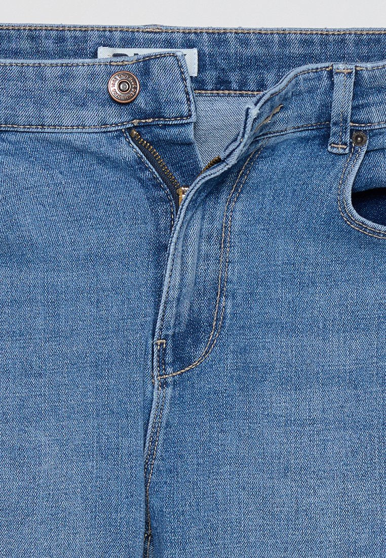 ONLY Petite Flared Jeans Media 5