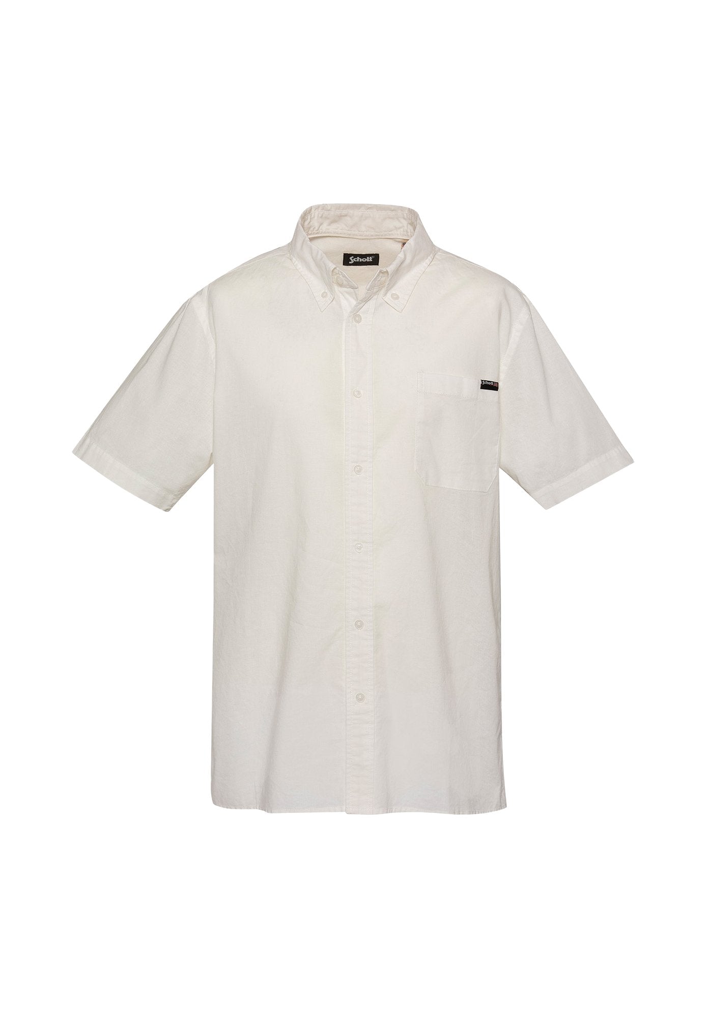 Weißes Hemd mit kurzen Ärmeln, Knopfleiste, Brusttasche mit kleinem schwarzem Etikett und einem Button-Down-Kragen.