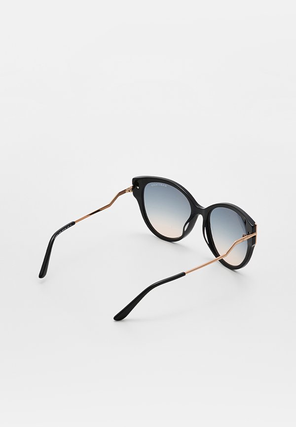 MARCIANO BY GUESS