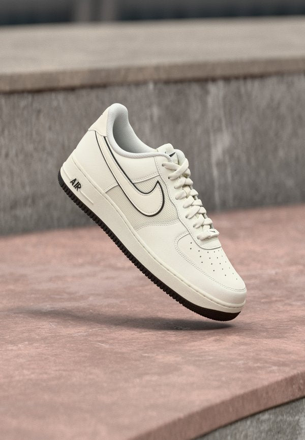 Nike Sportswear AIR FORCE 1 UNISEX - Trainers - sail/light bone/black