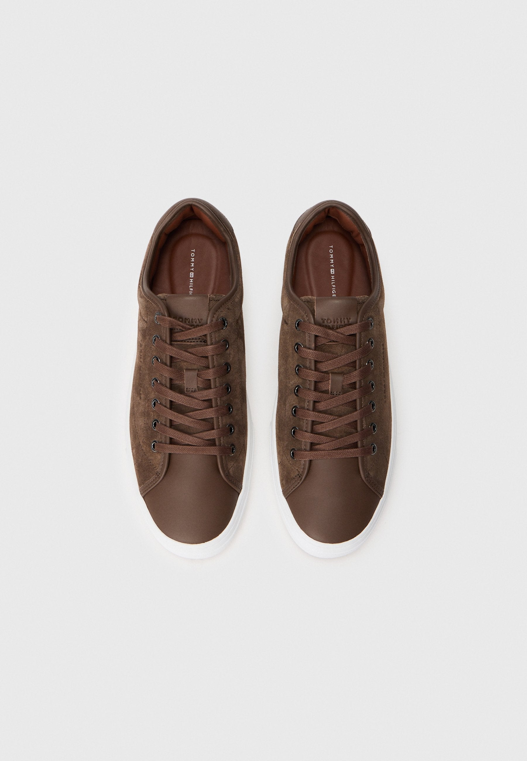 LEATHER MIXED TEXTURE COURT TRAINERS Media 4