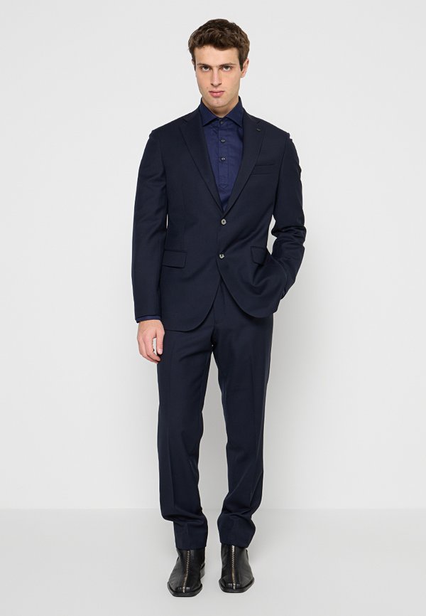 Michael Kors SLIM FIT