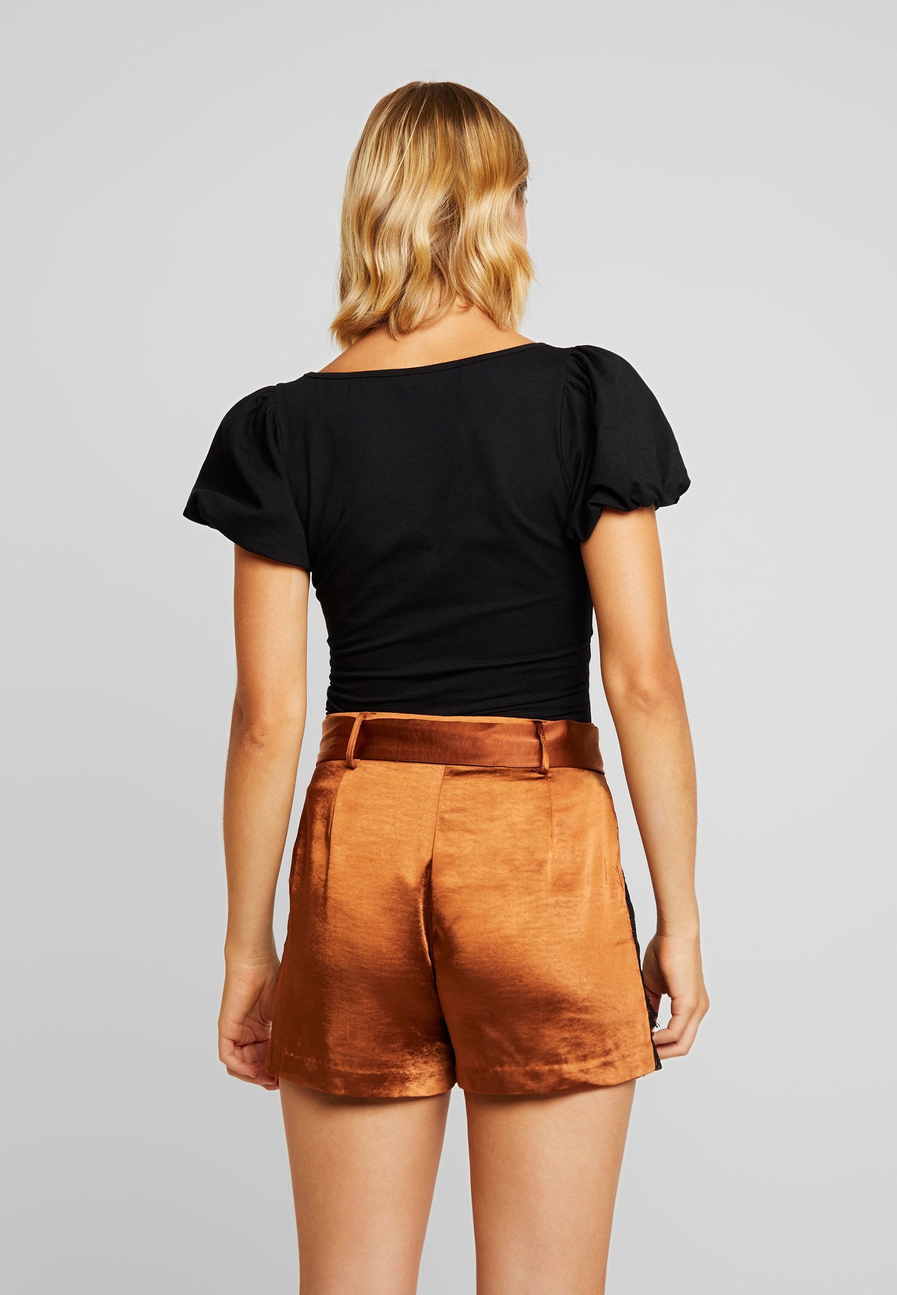 Lost Ink BODY WITH PANEL AND PUFF SLEEVES