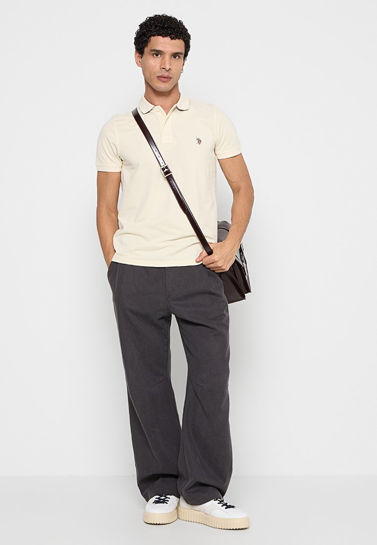 U.S. Polo Assn. HUMP