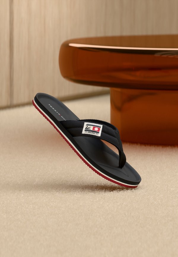 Tommy Hilfiger COMFORT PATCH BEACH - T-bar sandals - desert sky