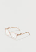 Transparente hellrosa rechteckige Brille mit klaren Gläsern und dezenten goldenen Akzenten an den Bügeln vor weißem Hintergrund.