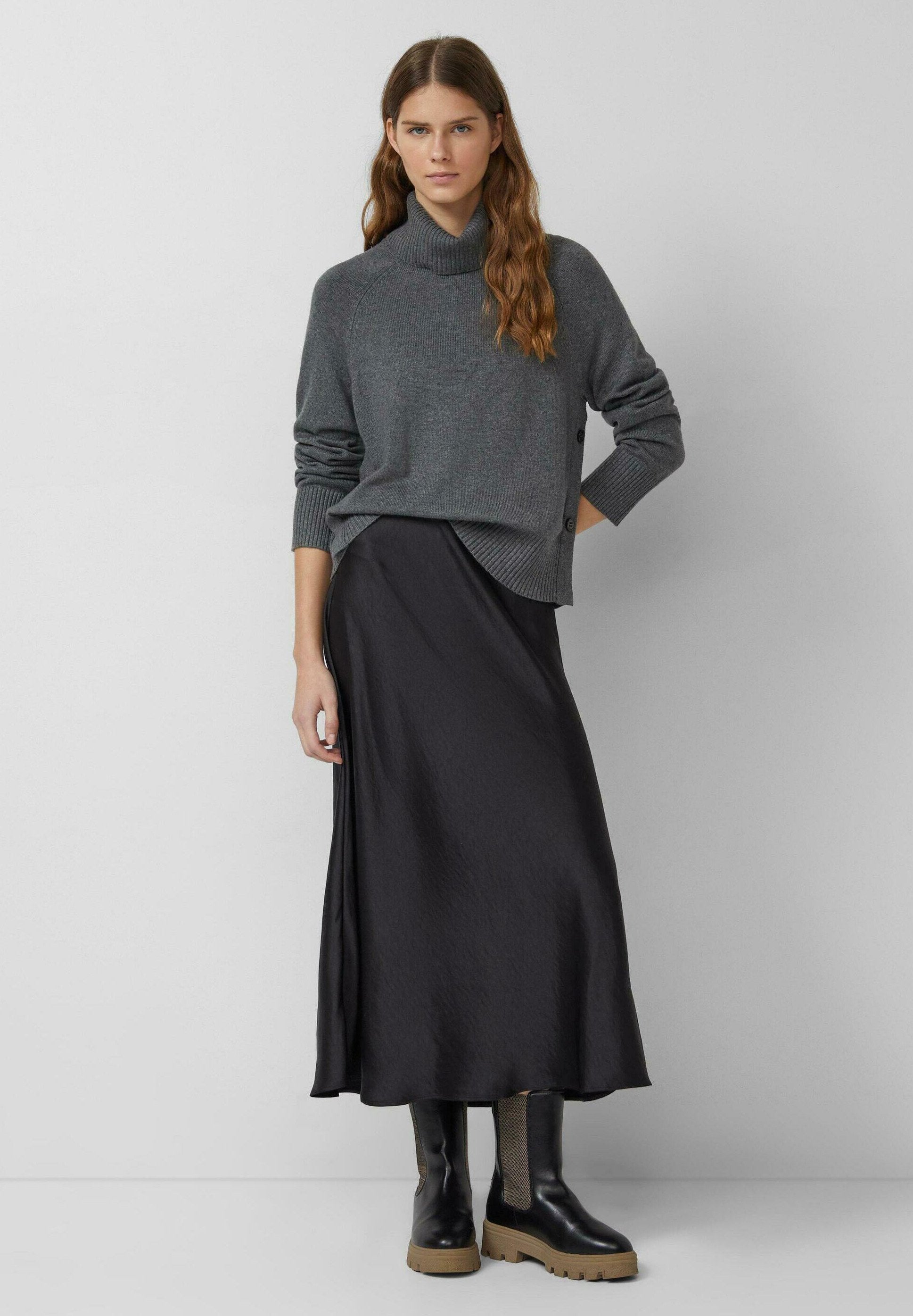 PULLOVER Media 2