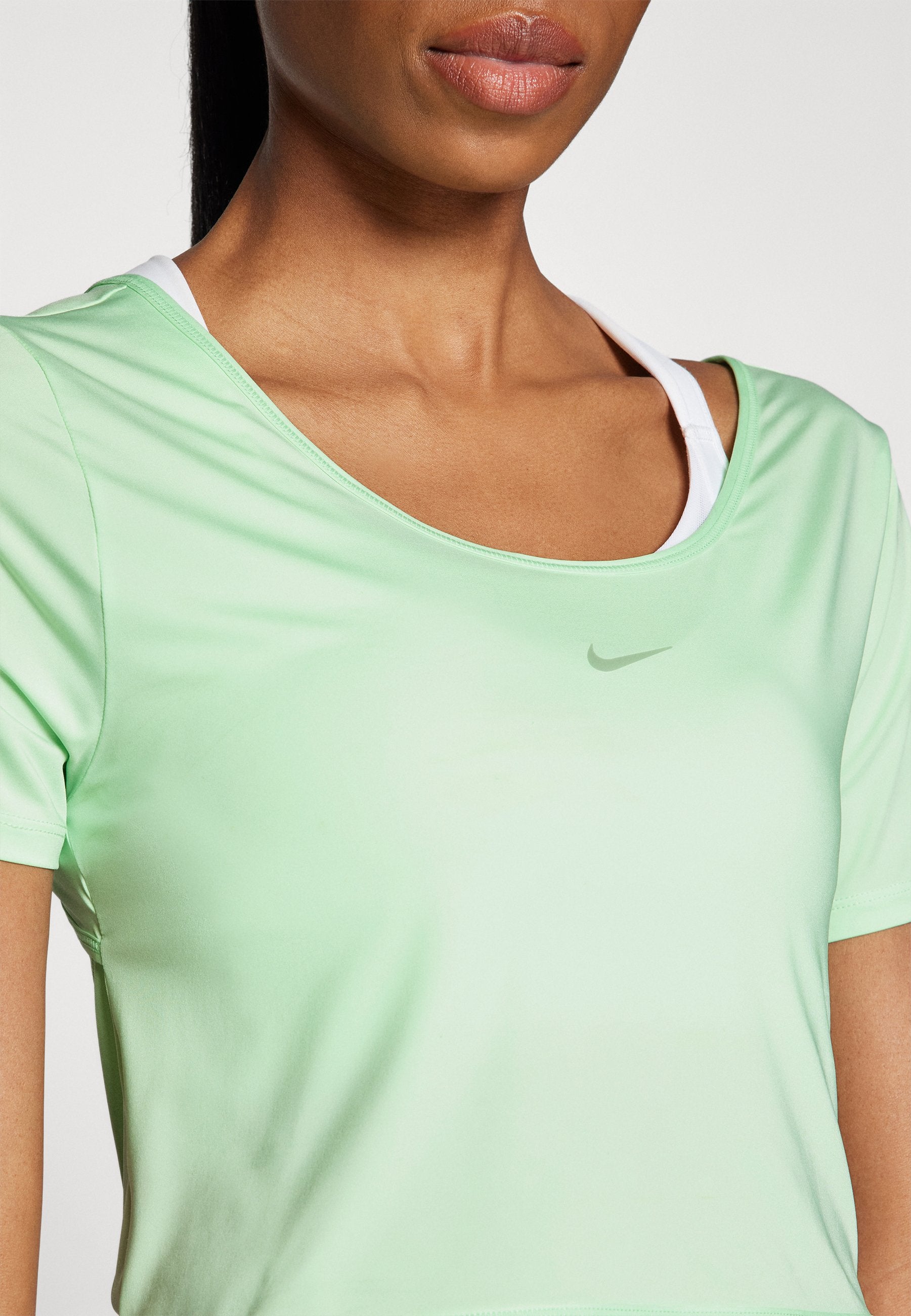 Nike Performance ONE CLASSIC