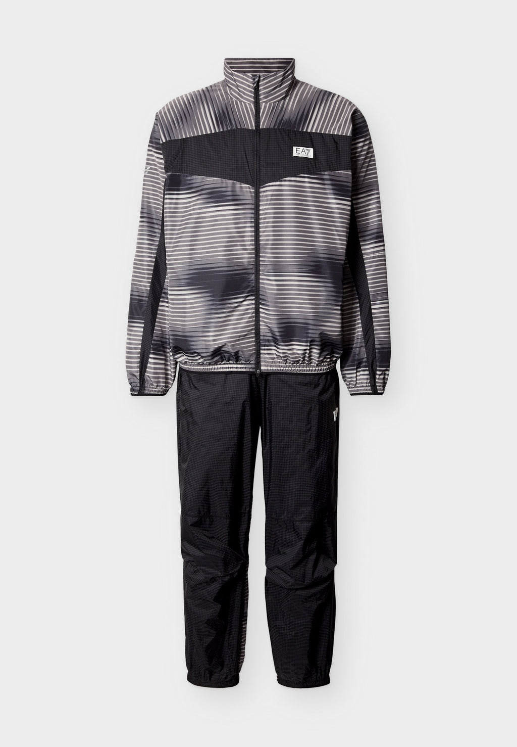 TRACKSUIT GRAPHIC Media 1