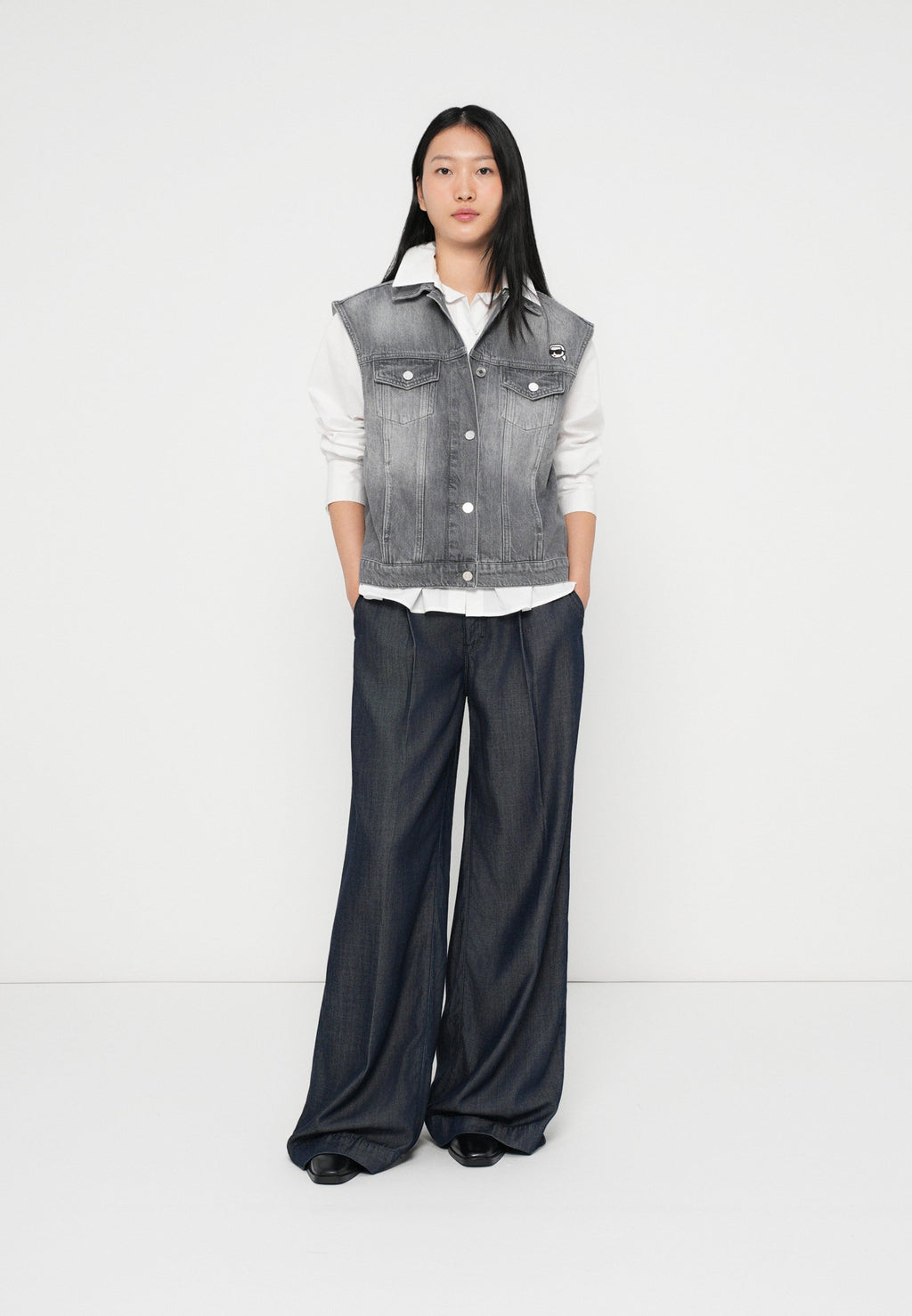 FLUID WIDE LEG PANTS Media 2