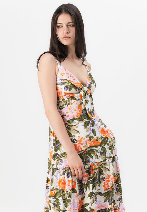 GAP V NECK TIERED MAXI