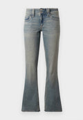 Hellblaue Schlagjeans aus Denim. Verfügt über zwei Vordertaschen, einen Knopfverschluss und eine subtile Verblassung im Stoff.