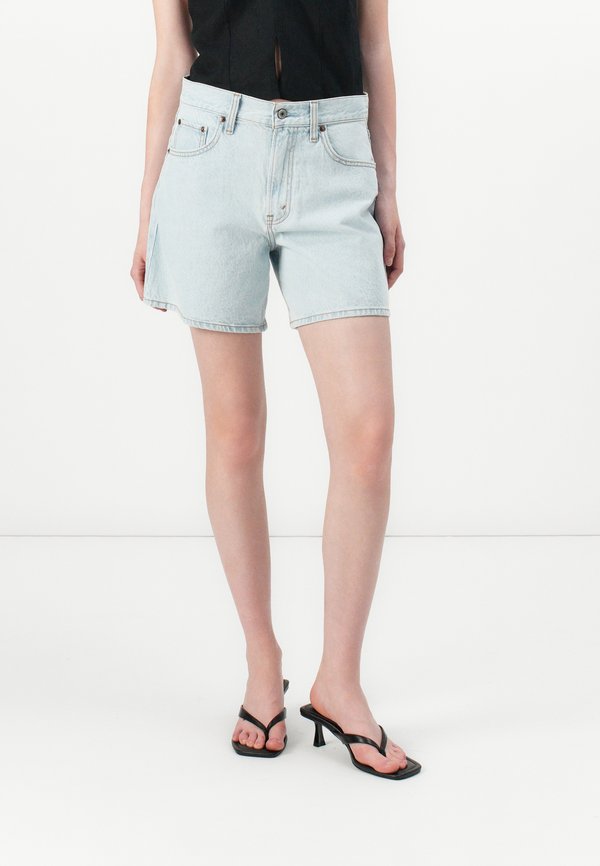Abercrombie & Fitch CLASSIC LOOSE SHORT LIGHT CLEAN