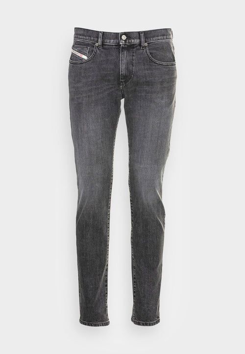 Dunkelgraue Jeans aus Denim, mit klassischem Fünf-Taschen-Design, Metallknopfverschluss und dezenten weißen Nähten.