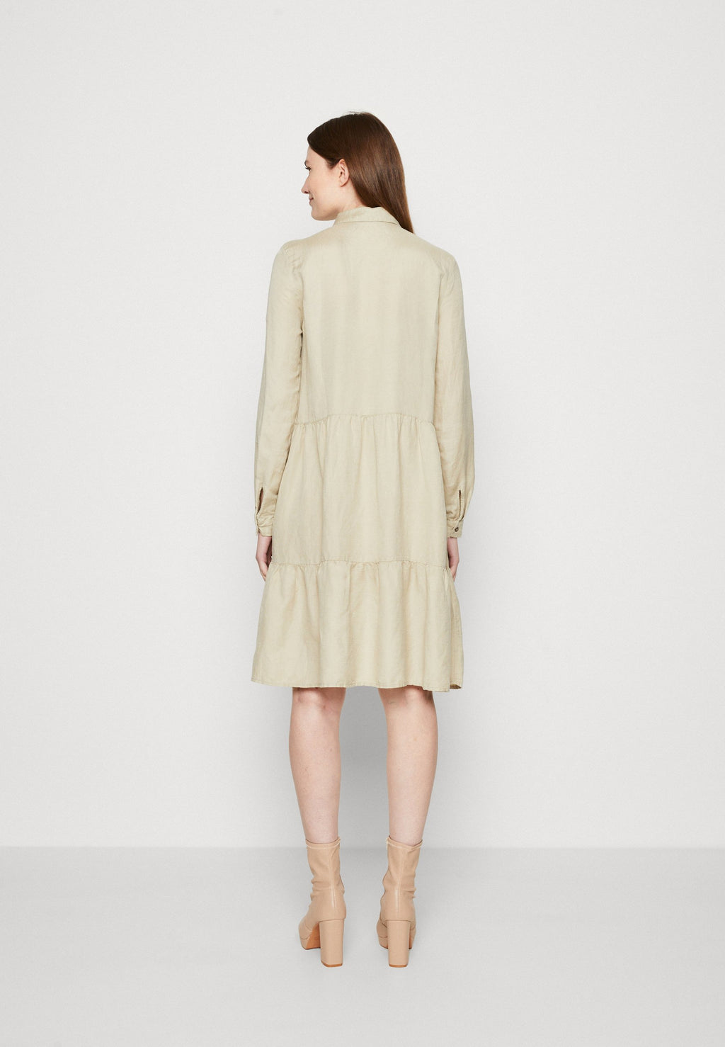 DRESS Media 4