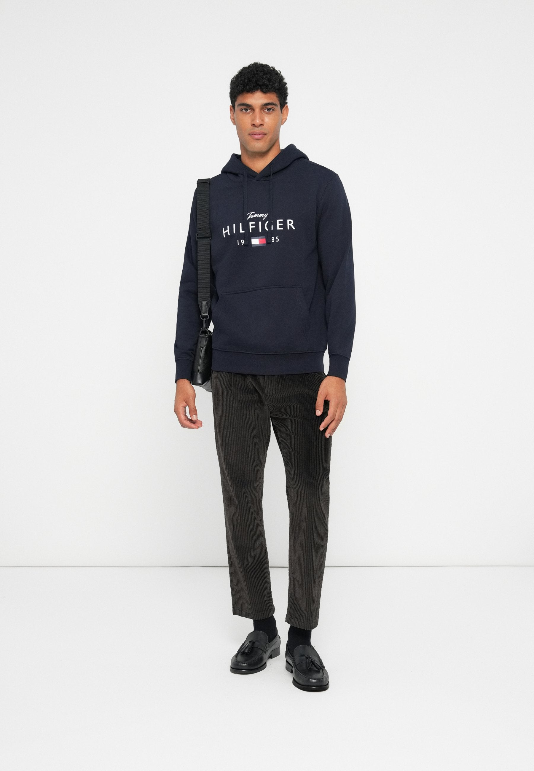 LOGO GRAPHIC FLEX FLEECE HOODY Media 2