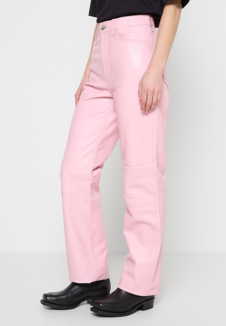 REMAIN REGULAR FIT