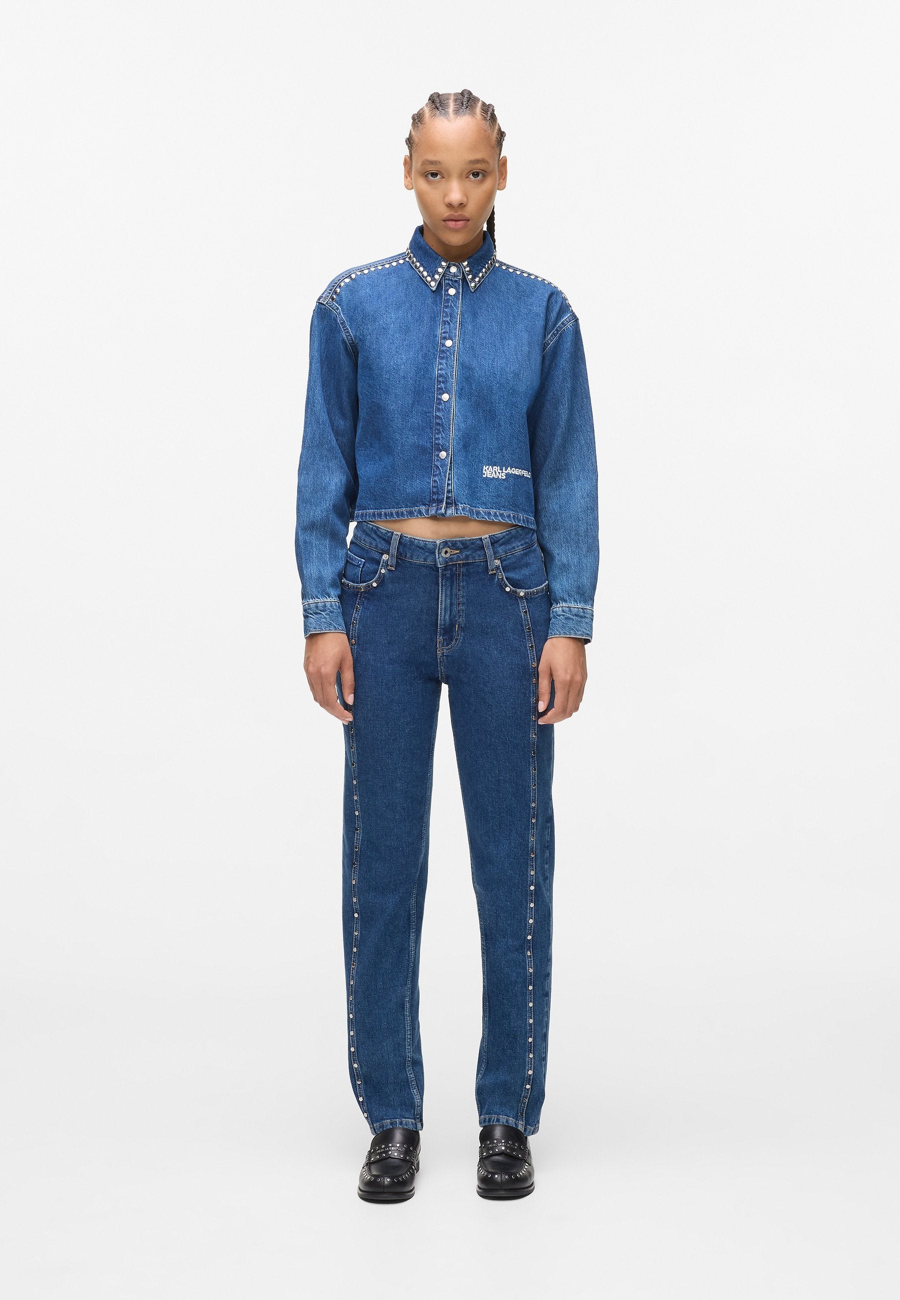 STUDDED MOM Media 5