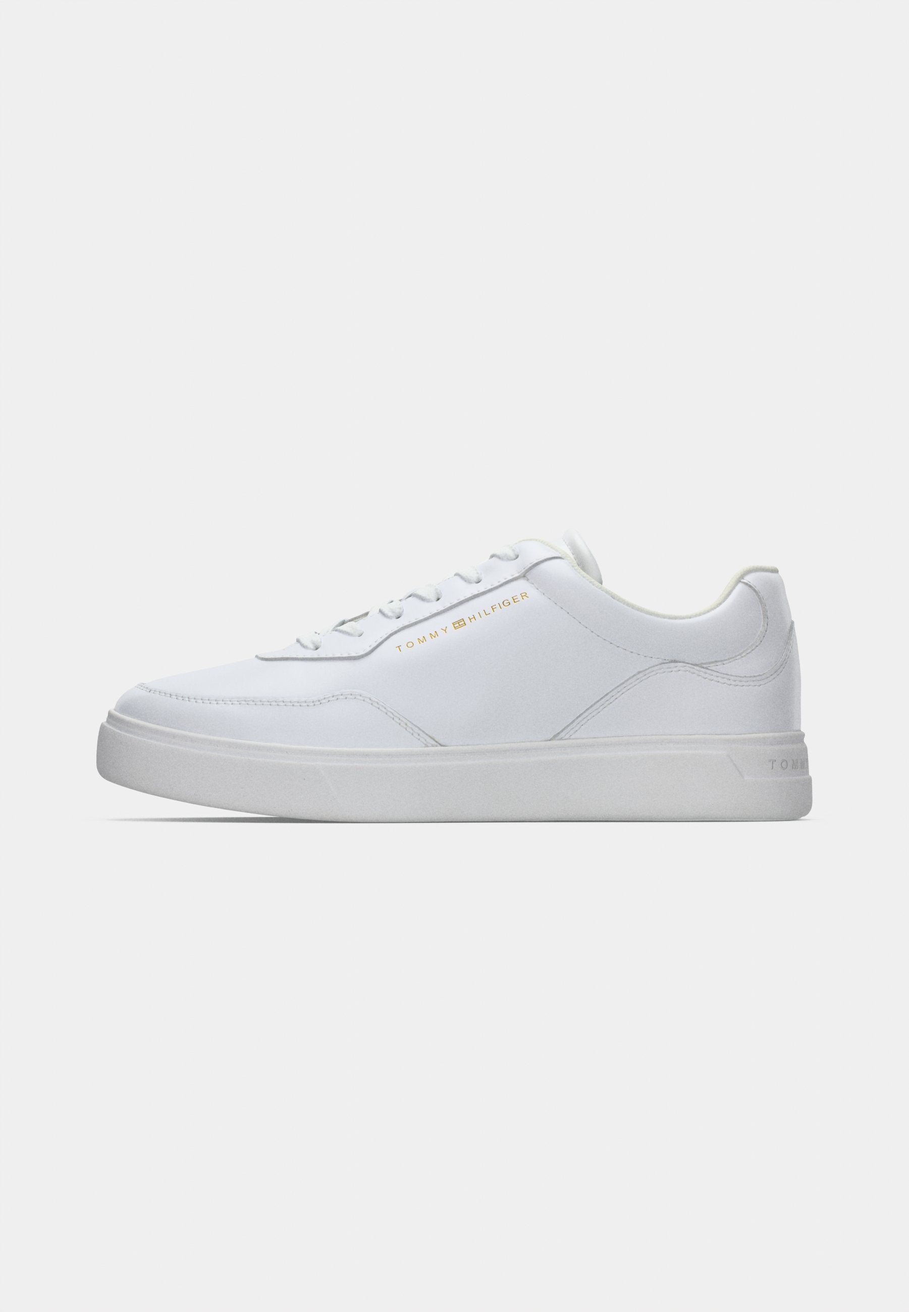 CASUAL CUPSOLE Media 2