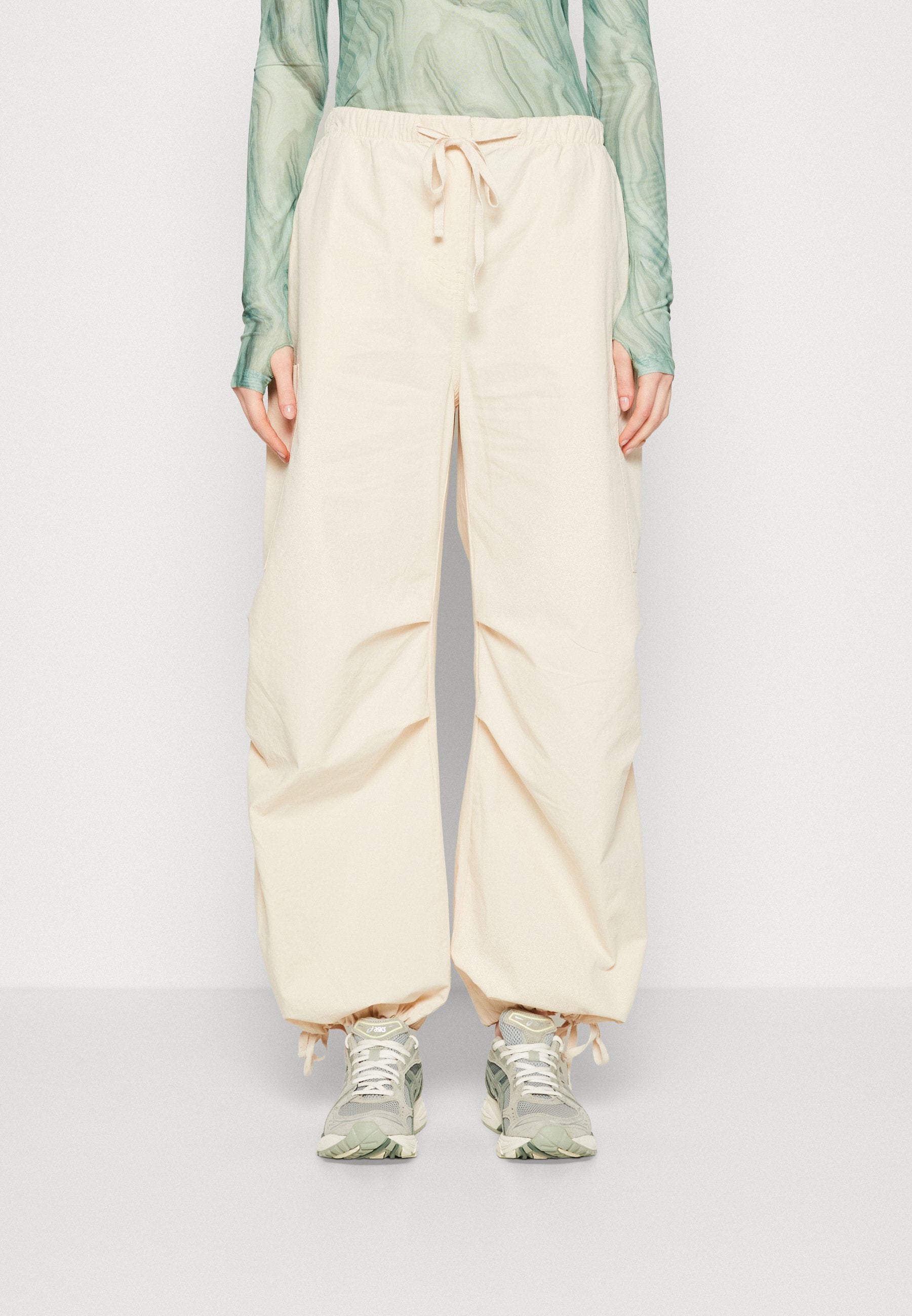 Weekday SKYLER PARACHUTE TROUSER