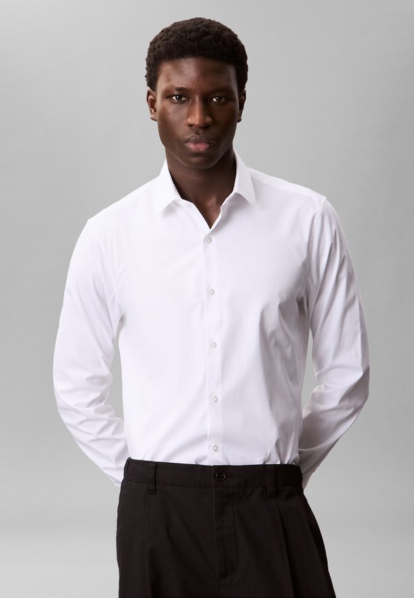 Calvin Klein SLIM - Formal shirt - white