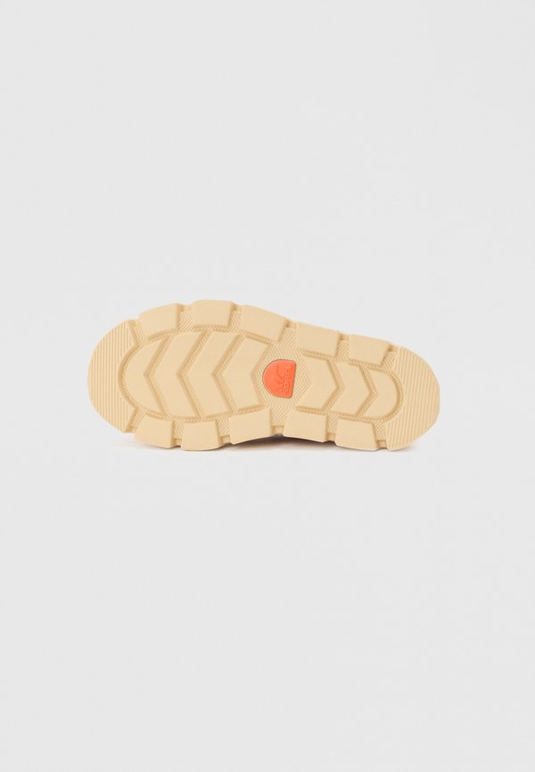 Sorel REIN CB