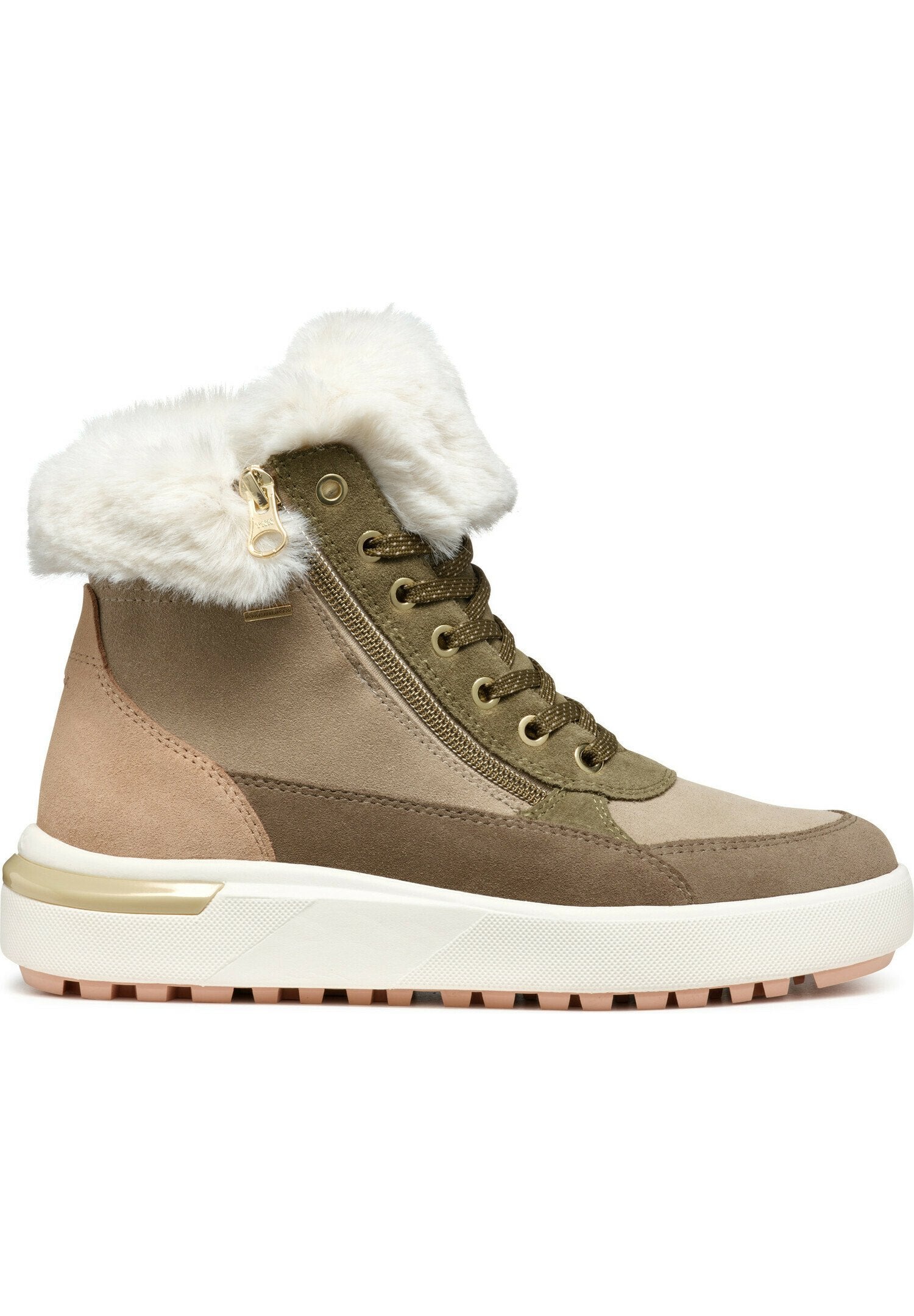 Hochschuh-Stiefel mit einem Obermaterial aus beigem und olivgrünem Wildleder, einem Kragen aus Kunstfell, goldenen Hardware-Akzenten und einer weißen gepolsterten Sohle mit rosa Details.