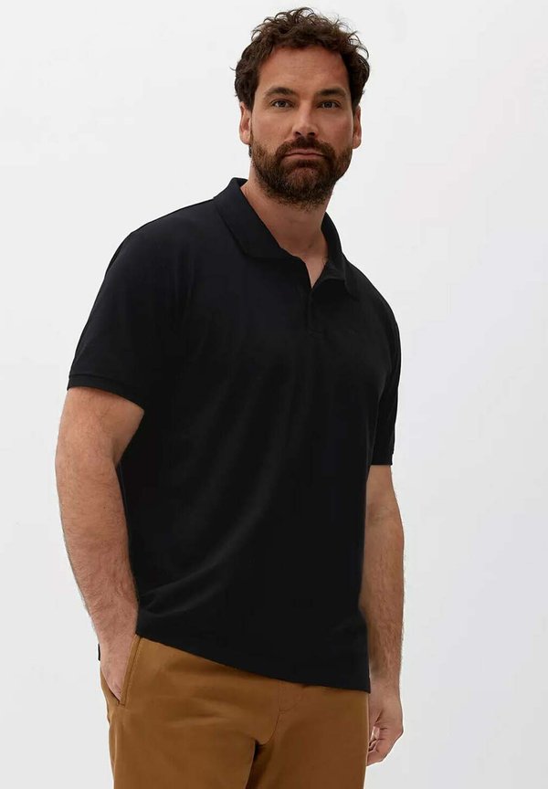 s.Oliver BASIC KNOPFLEISTE KRAGEN STÜCK - Polo shirt - schwarz