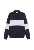 Marineblauer Pullover mit einem weißen horizontalen Streifen und Reißverschlusskragen. "Les Deux" in Creme auf dem Streifen gestickt. Weicher Stoff, klassischer Schnitt.