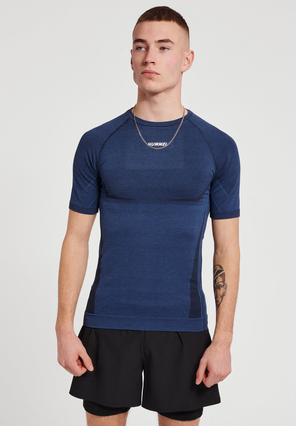 Hummel  MIKE