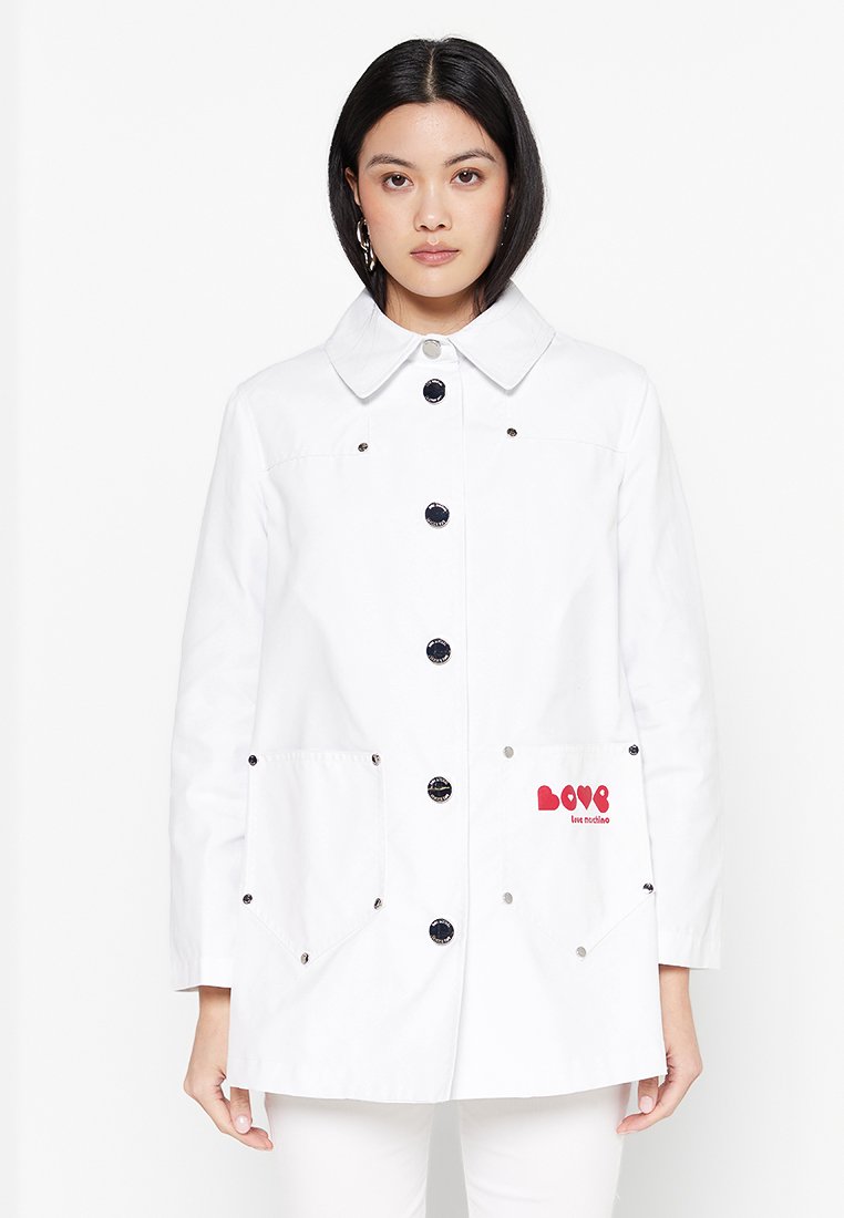 Love Moschino