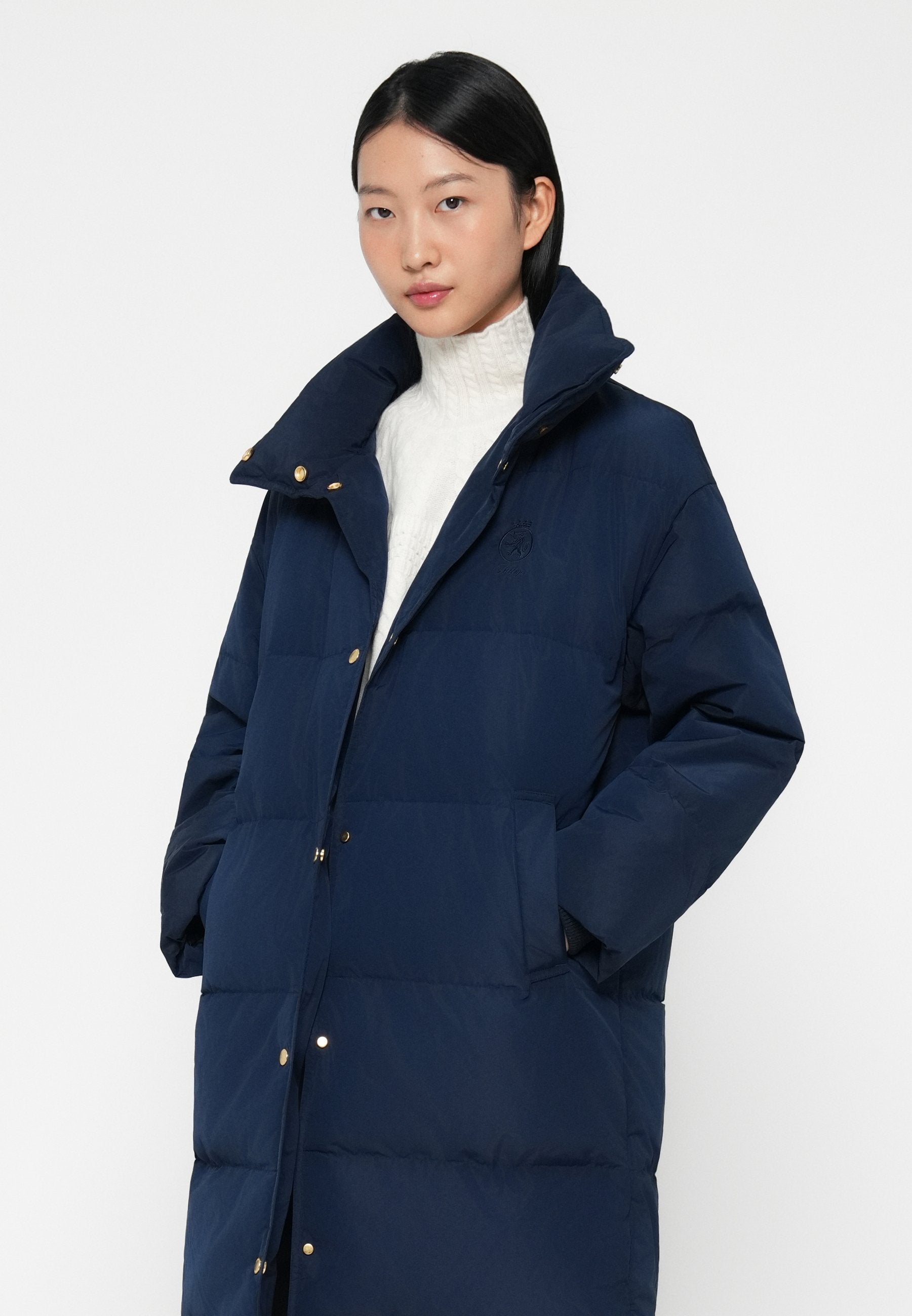 CREST COAT Media 5