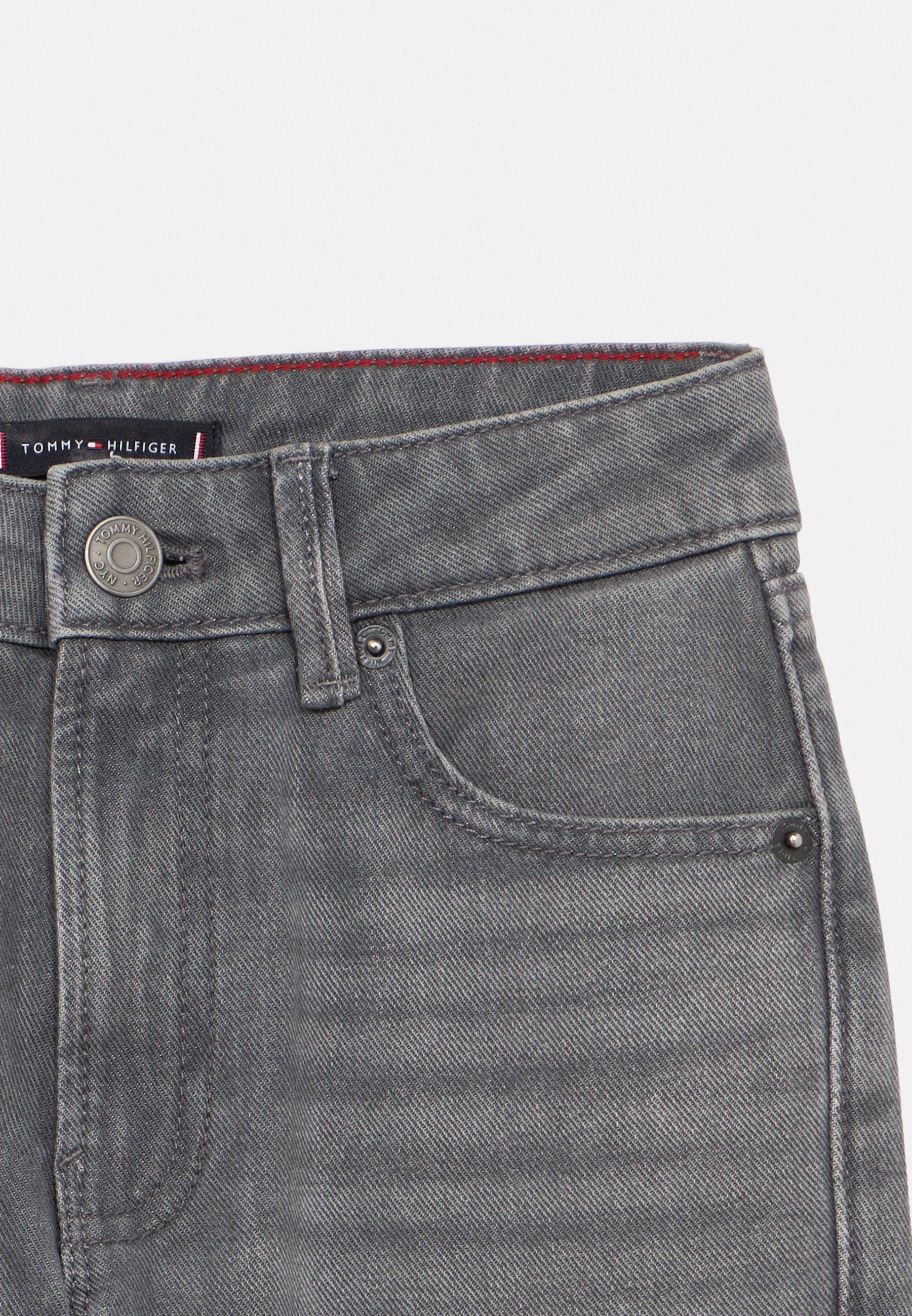 WHISKERED STRAIGHT LEG JEANS Media 3