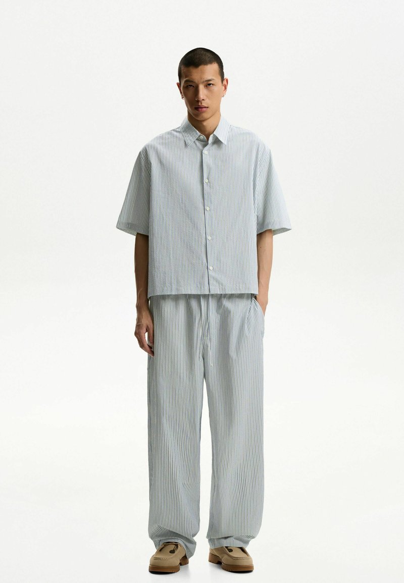 Bershka Stoffhose Media 1