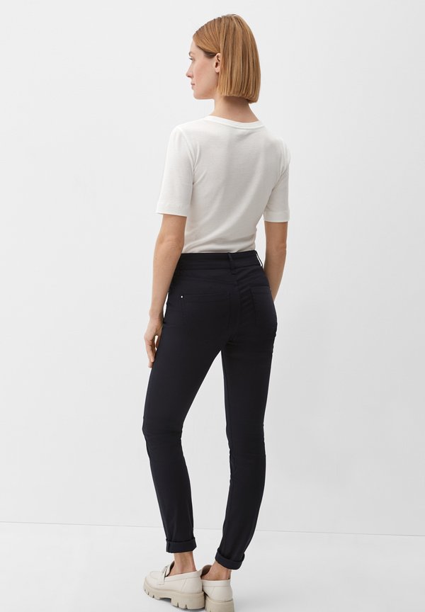 s.Oliver BLACK LABEL HIGH RISE