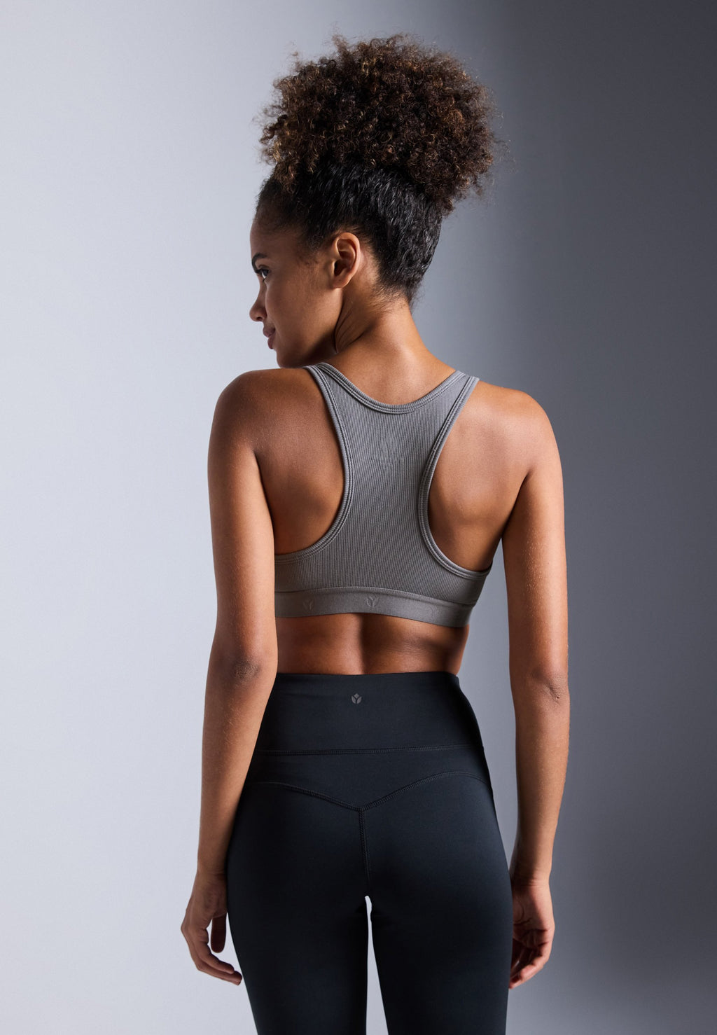 Even&Odd active LIGHT SUPPORT FINE RIBBED SPORTS BRA WITH RACER BACK