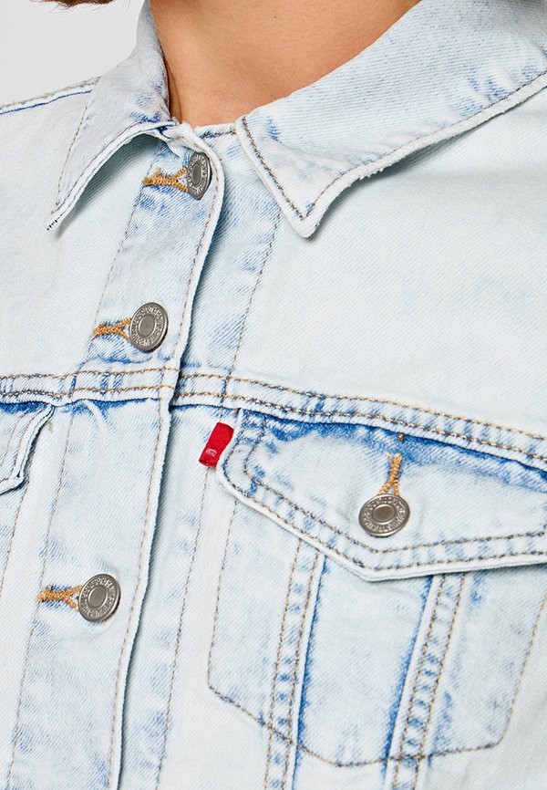 Levi's® COOL OFFICE HOURS