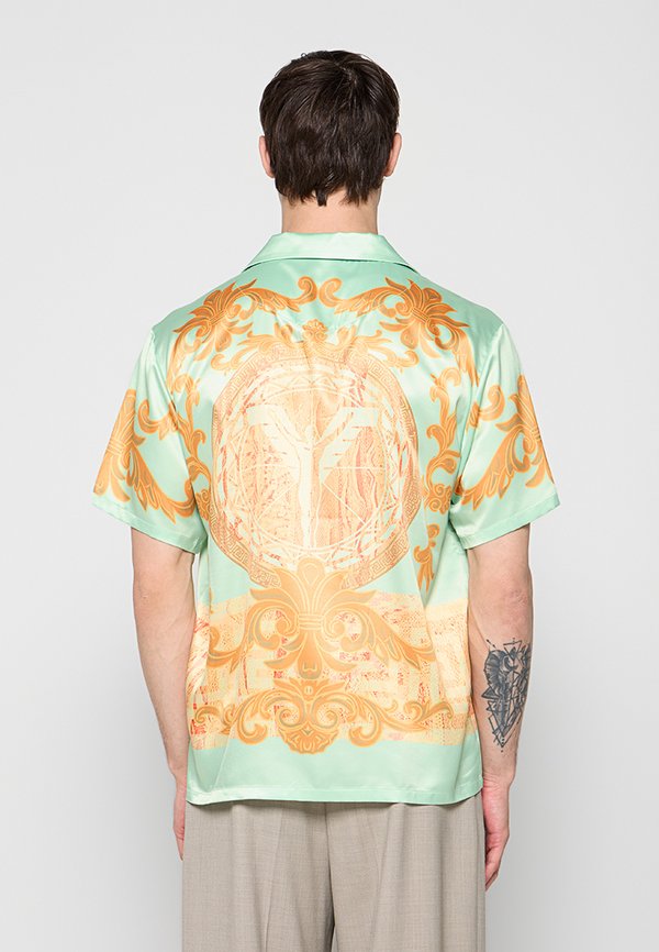 Carlo Colucci OVERSIZED
