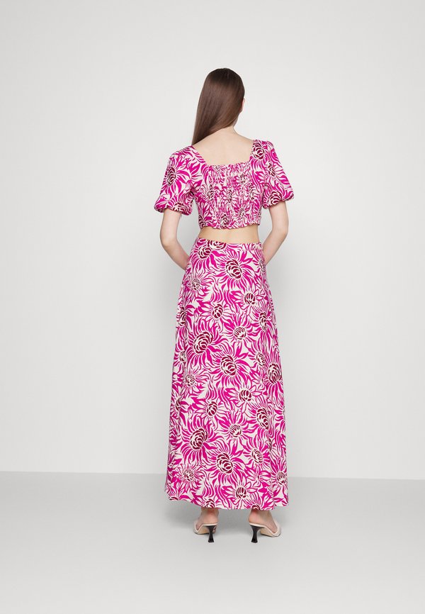Diane von Furstenberg  DOVER
