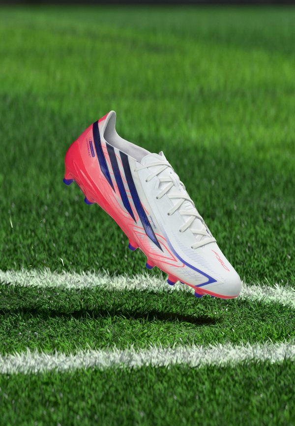adidas Performance F50 HYPERFAST LEAGUE AG UNISEX - Football boots artificial grass - footwear white/solar purple/solar turbo