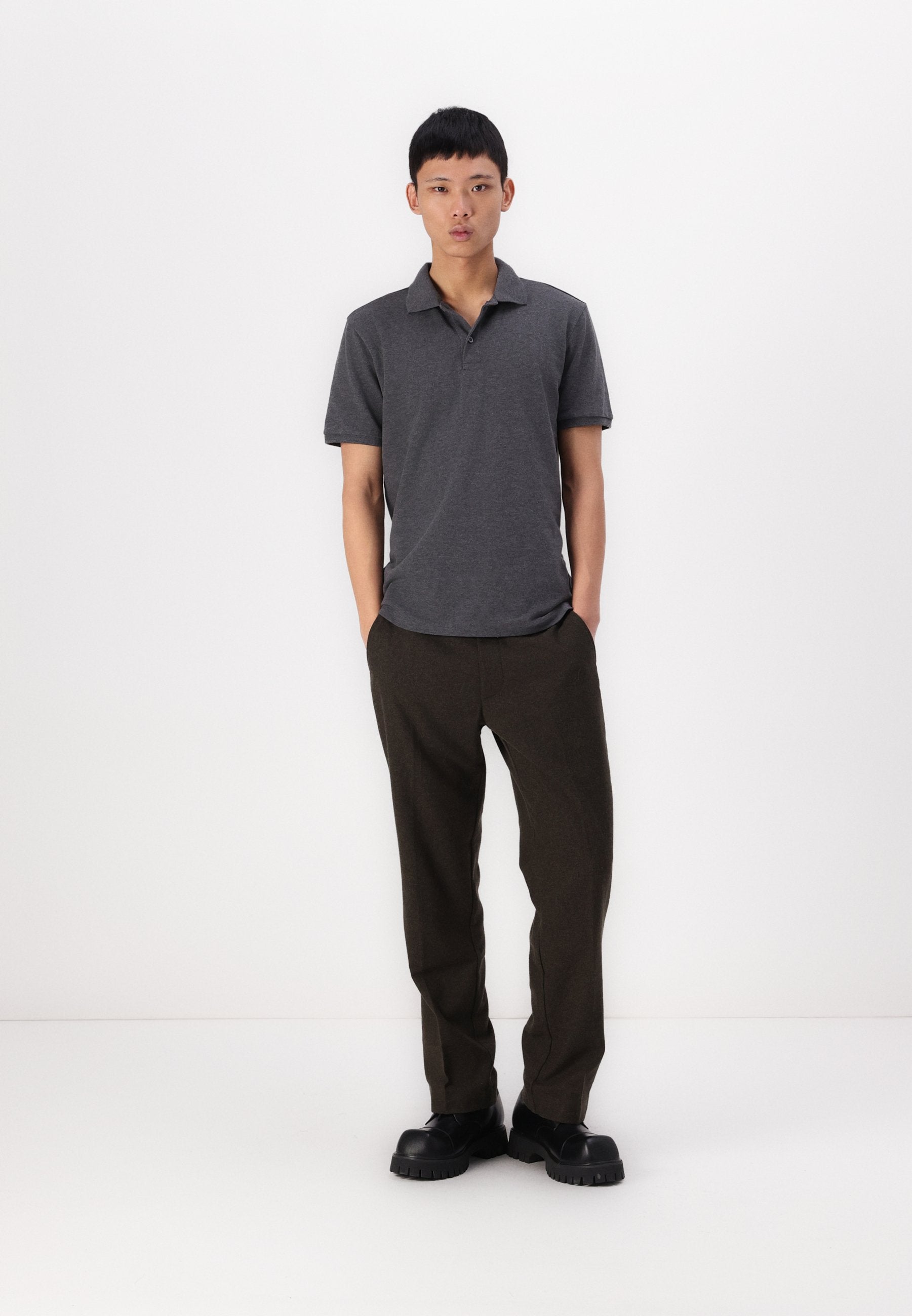 GAP STRAIGHT FIT