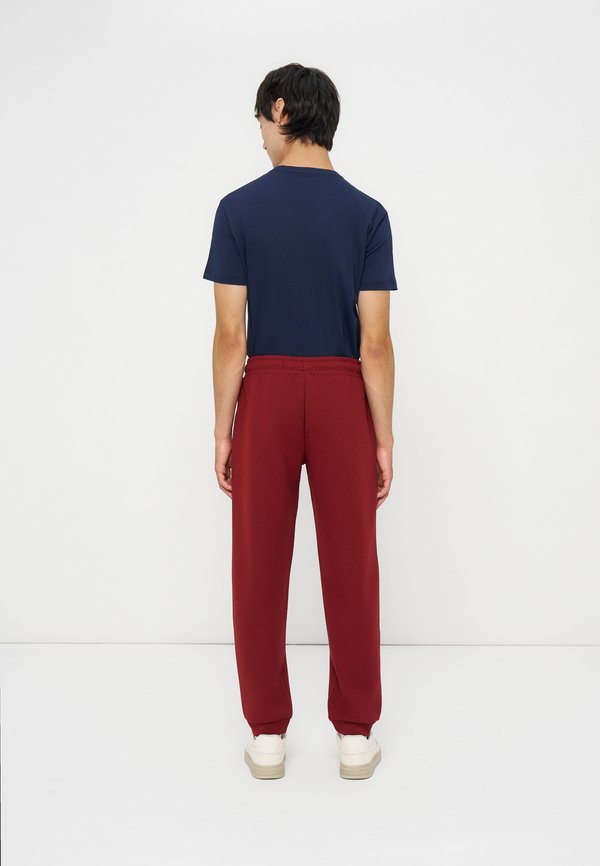 EA7 Emporio Armani