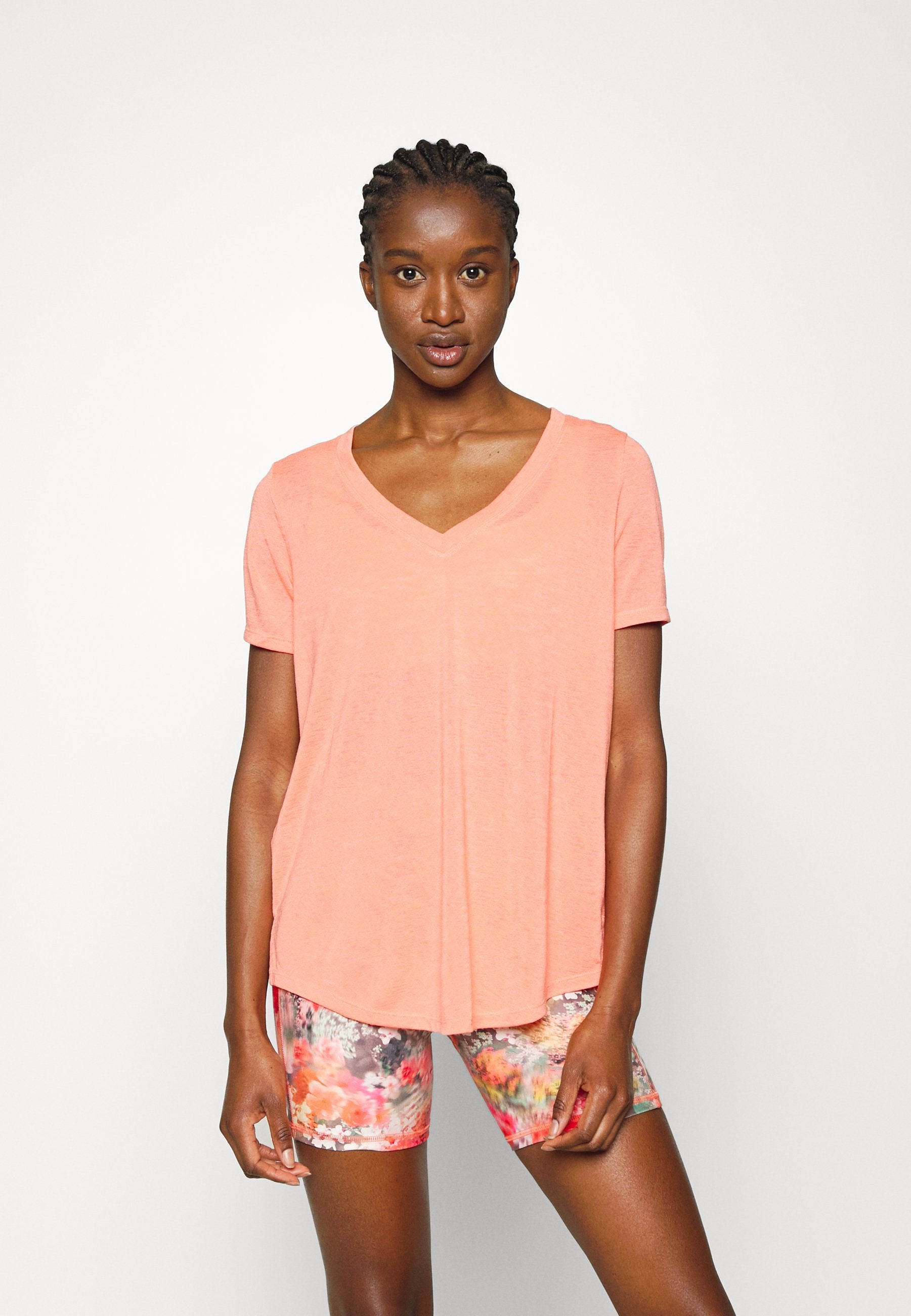Athleta BREEZY SCOOP V NECK TEE