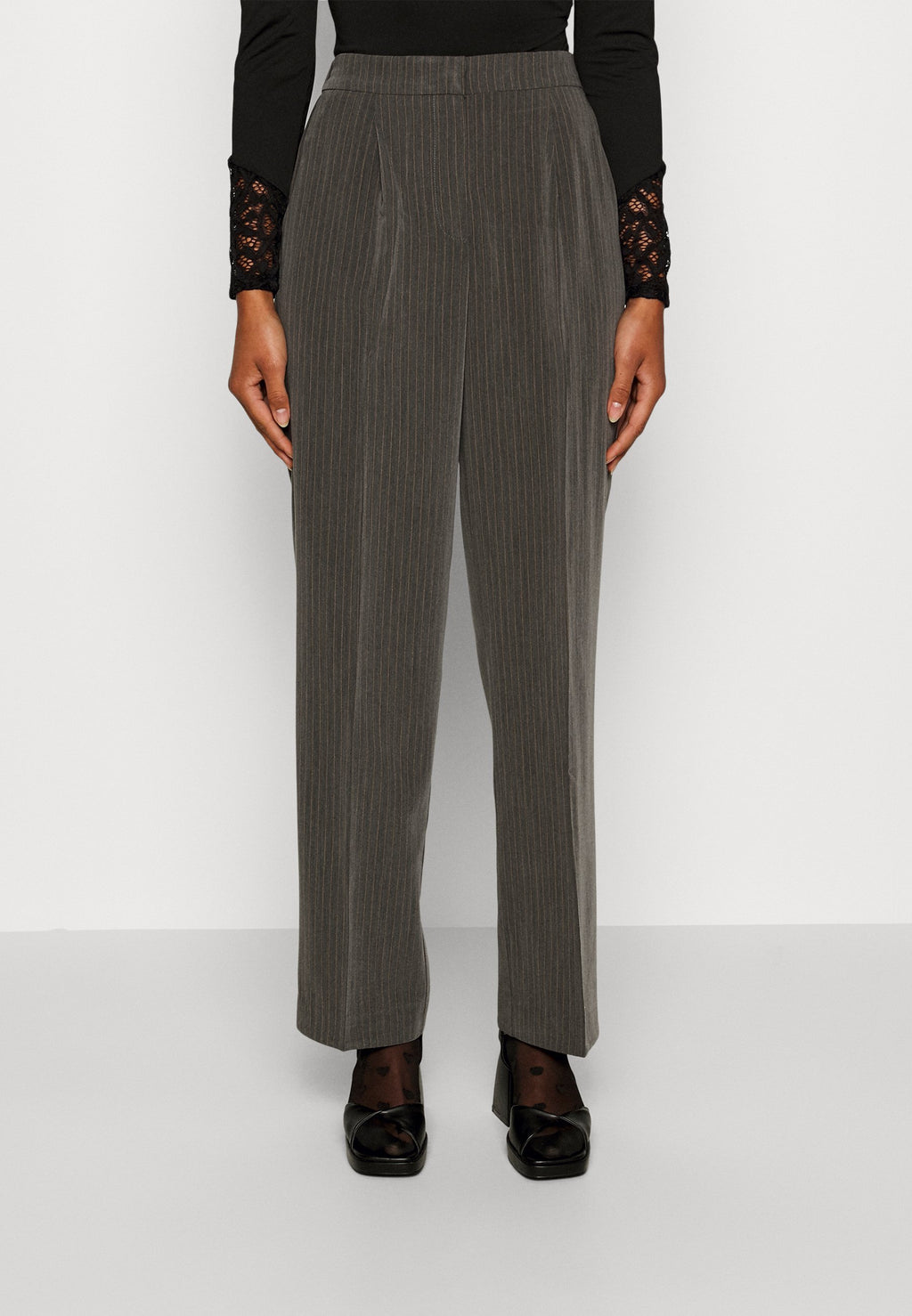 YAS Tall YASPINLY PINTUCK PANT
