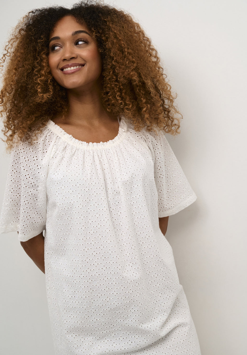 Culture MAGDALENE ELASTIC NECK