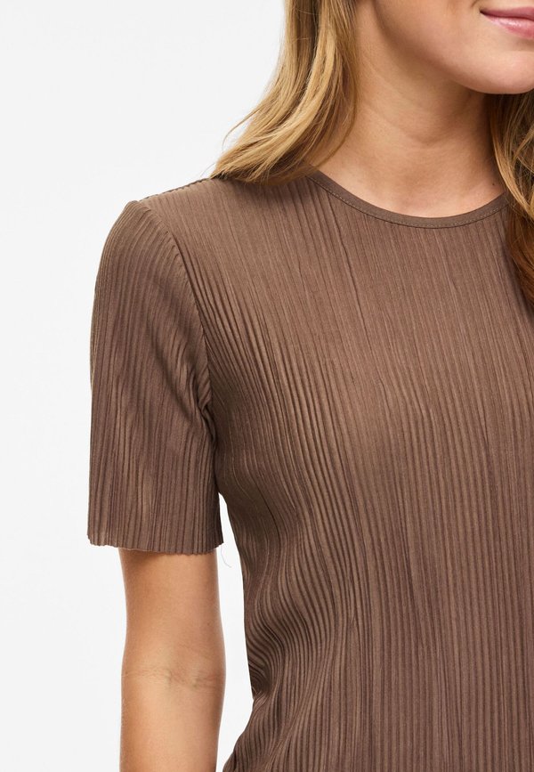 VILA Short Sleeved VIPLISA Pleated