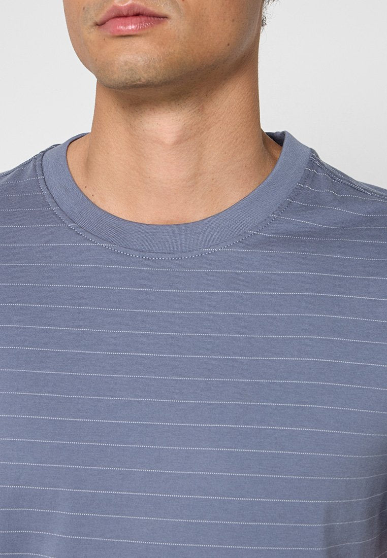 NO EXCESS T-Shirt print Media 3